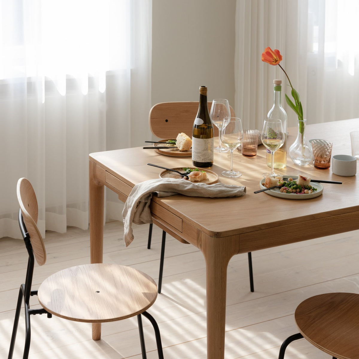 romanmood 韓国 hug meal table Cloud table | romanmood